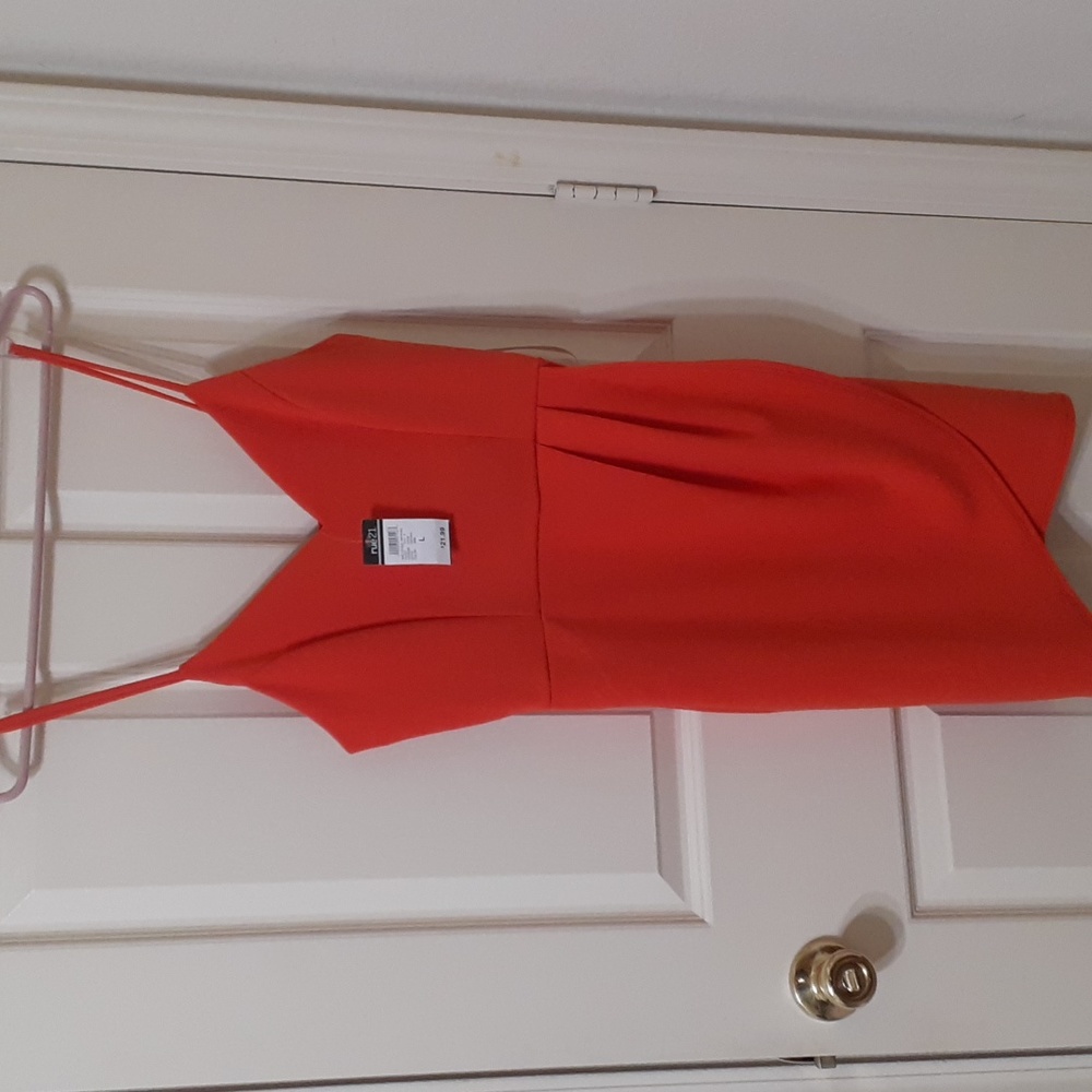🌻5 for $20 NWT orange dress